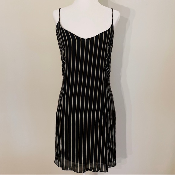 SOLD ⚠️ VINTAGE 90s black & white striped sleeveless dress - Picture 3 of 5
